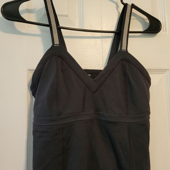 Lululemon Light Up Run Reflective Black Tank Top Size 8 - Picture 3 of 6